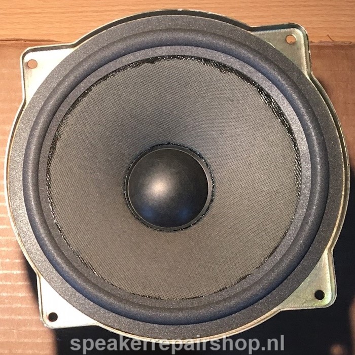 Akai 20S-H33D Tieft&ouml;ner - neue Schaumstoff Sicke