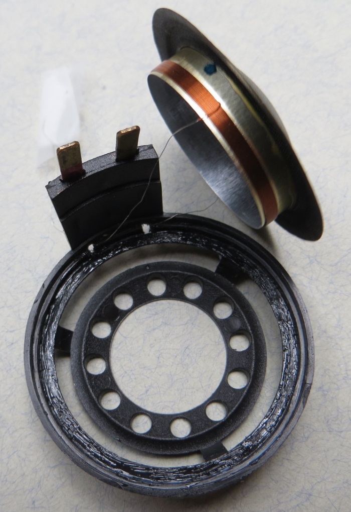 B&W CDM1 (ZZ9989 / ZZ09989) tweeter repair: glue applied to the tweeter frame to glue the diaphragm